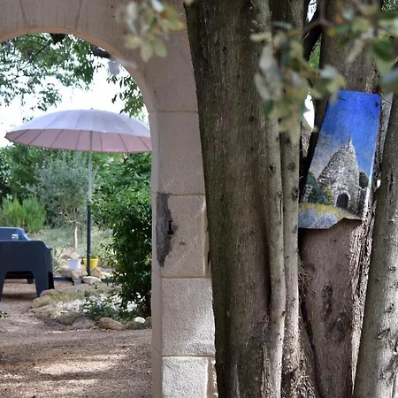 L'atelier Bed and Breakfast Saint-Maximin (Gard)