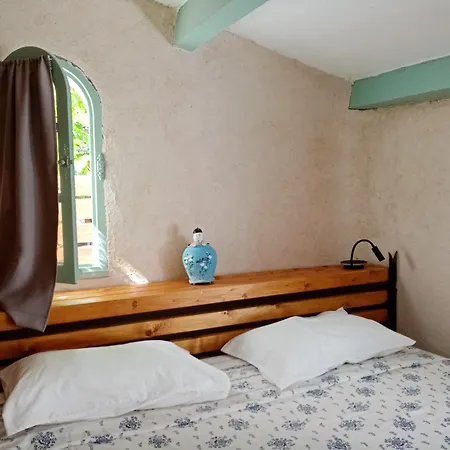 L'atelier فندق مبيت وإفطار